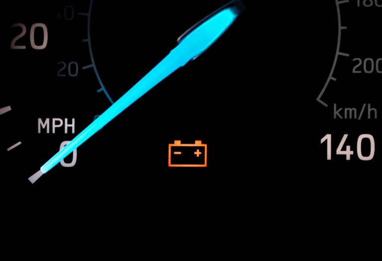 porque se descarga la bateria de mi carro